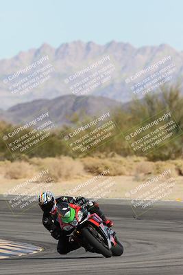 media/Nov-16-2025-Race Pace (Sun) [[8c5fa54630]]/Non Verified Riders (1st 20 Minutes)/2-Turn 10 (1010am)/